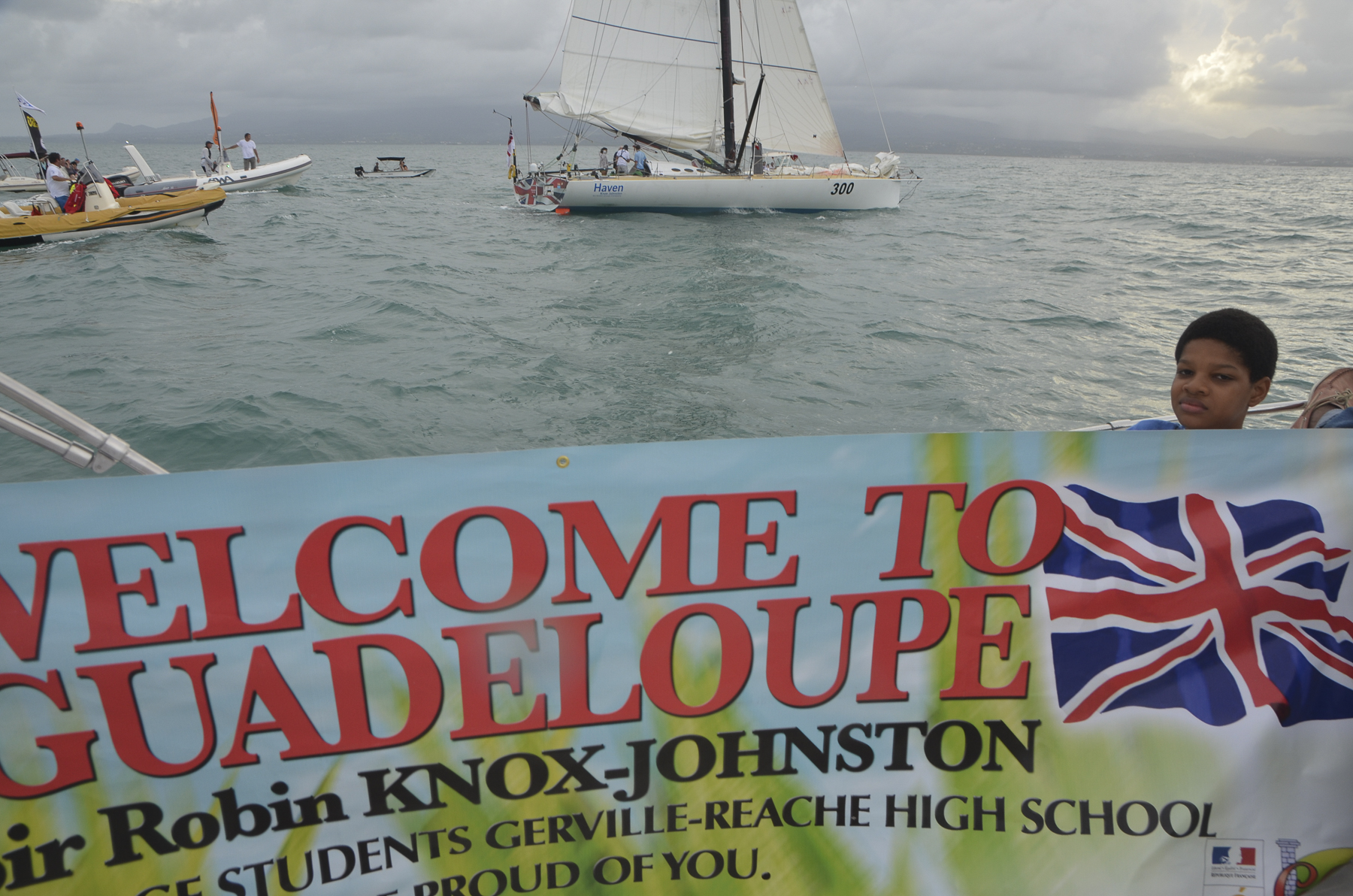 Llegada de Sir Robin Knox Johnston, a bordo del 'Grey Power', 3º en la clase Rhum © Pen Duick