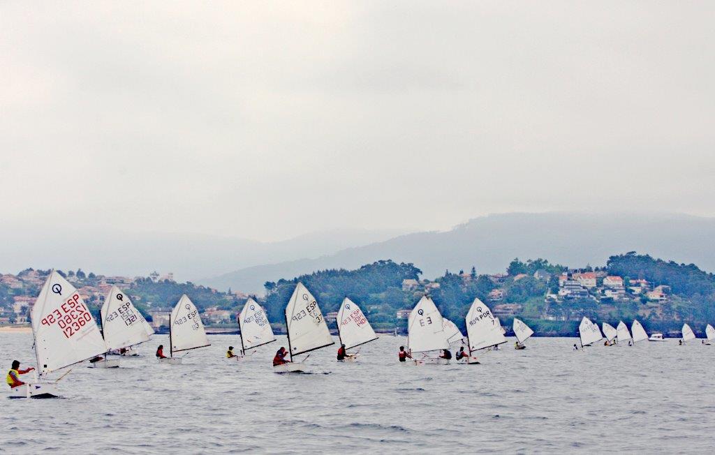 Edición anterior del Campeonato Baitra celebrada en Baiona © Rosana Calvo
