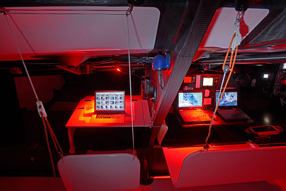 Puesto de trabajo del Media Crew Member (MCM)  a bordo del Team SCA &copy; Rick Tomlinson/Team SCA